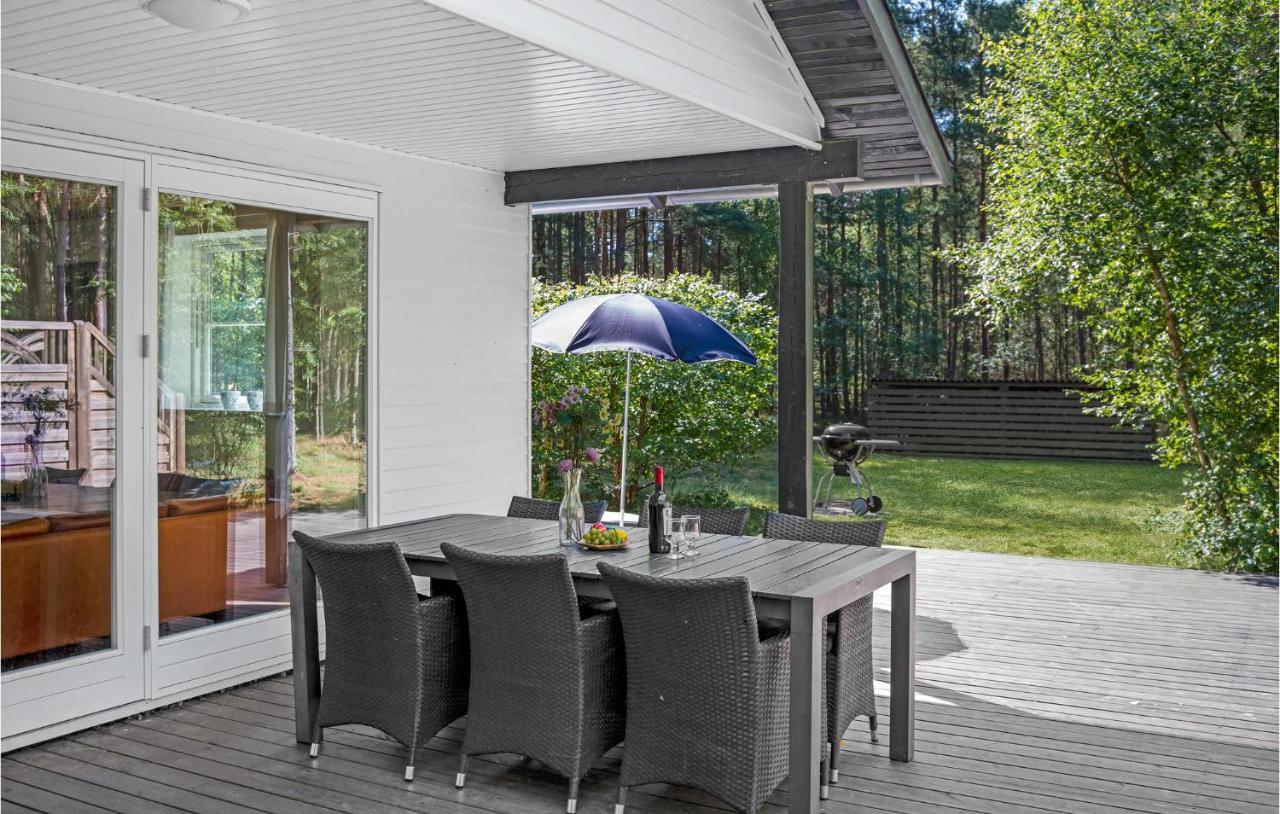 3 Bedroom Cozy Home In Neksø Eksteriør billede