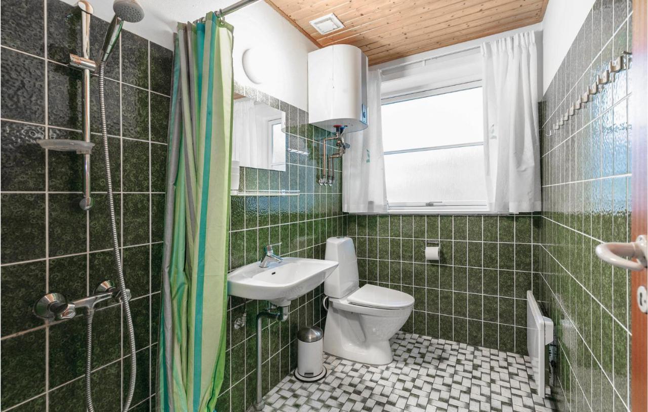 3 Bedroom Cozy Home In Neksø Eksteriør billede