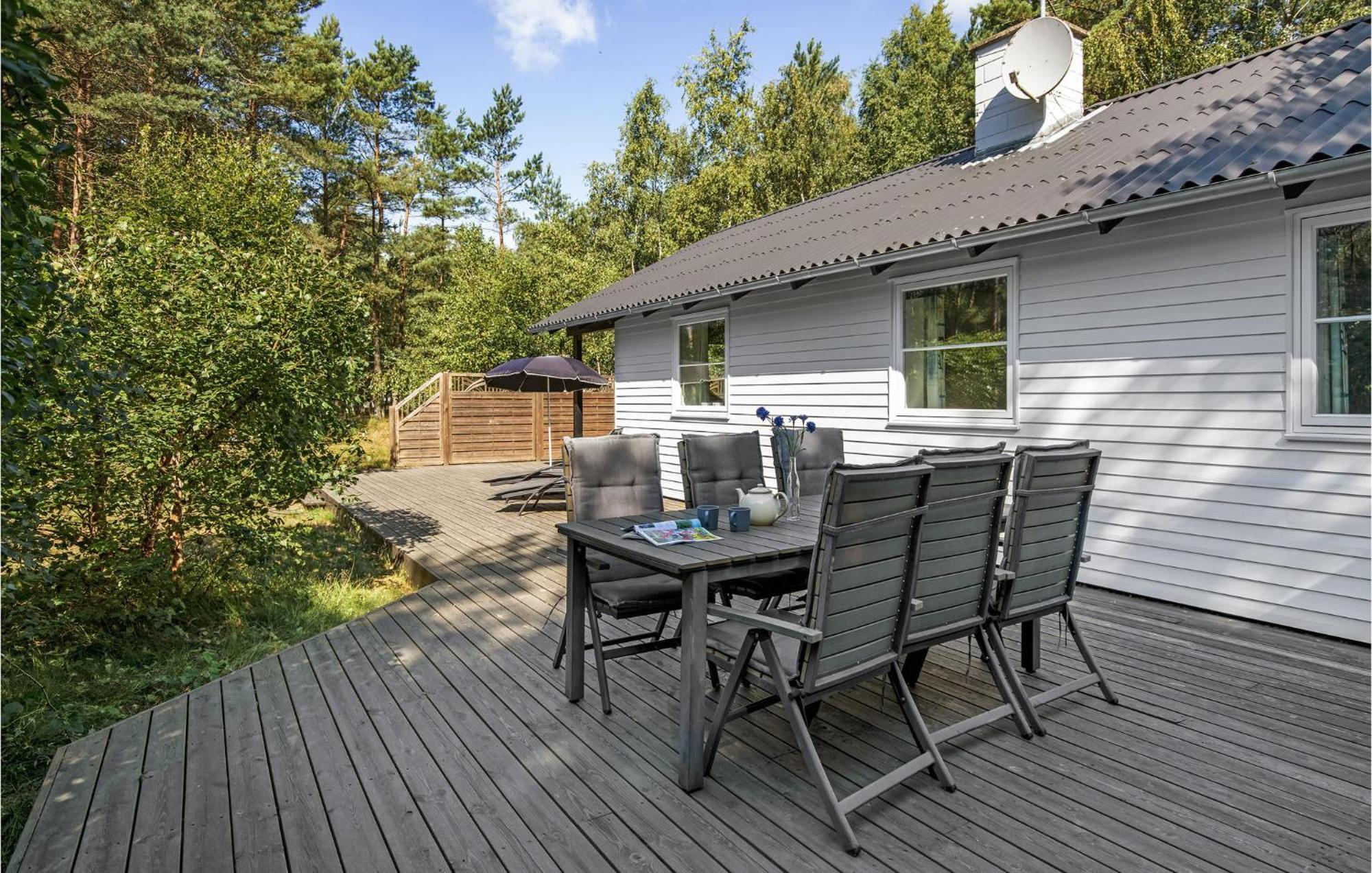 3 Bedroom Cozy Home In Neksø Eksteriør billede
